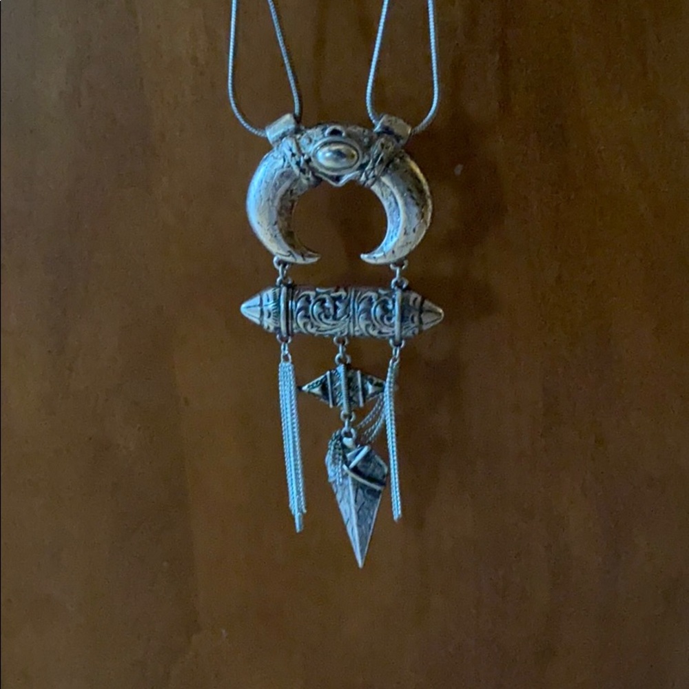 2/$25 Statement piece! Long silver arrow necklace